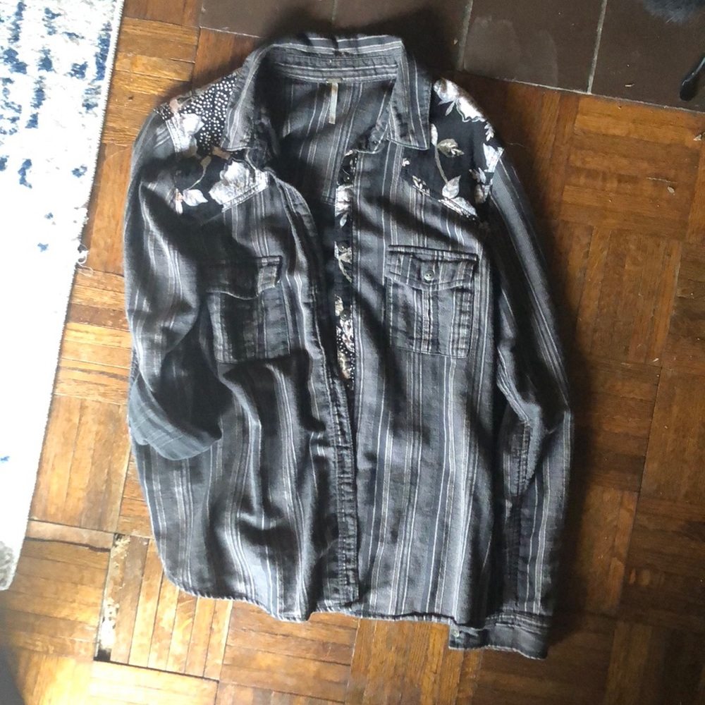 Free People button up
